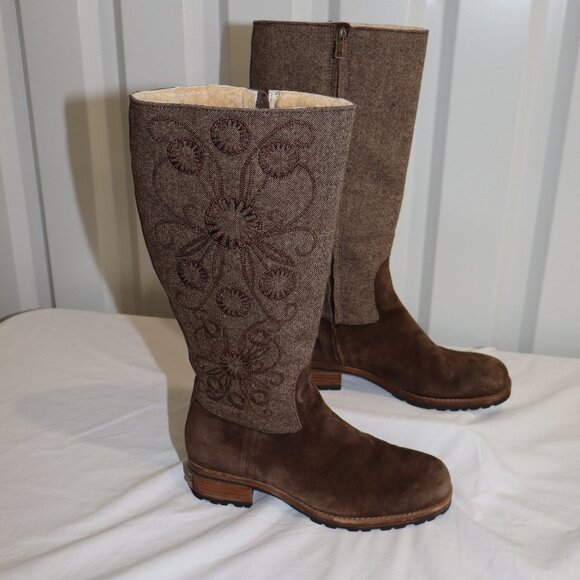 UGG Womens Ryder Tall Boots Embroidered Top Suede Sheepskin Size 9 Dark Brown - Picture 1 of 10